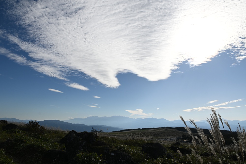 波のような形の雲