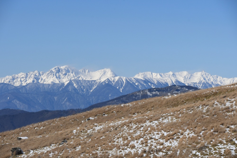 北アルプスの山並み