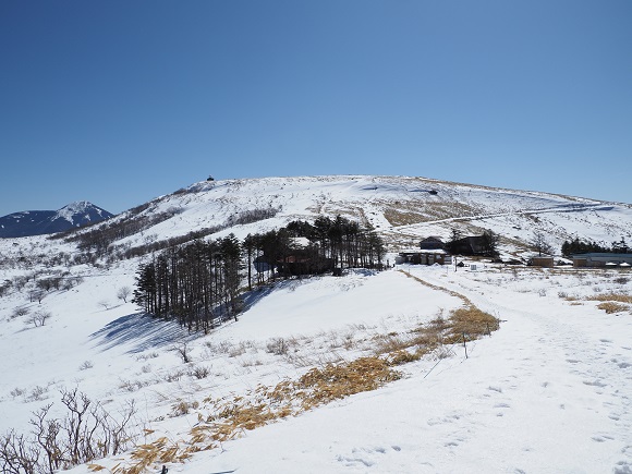 残雪の車山