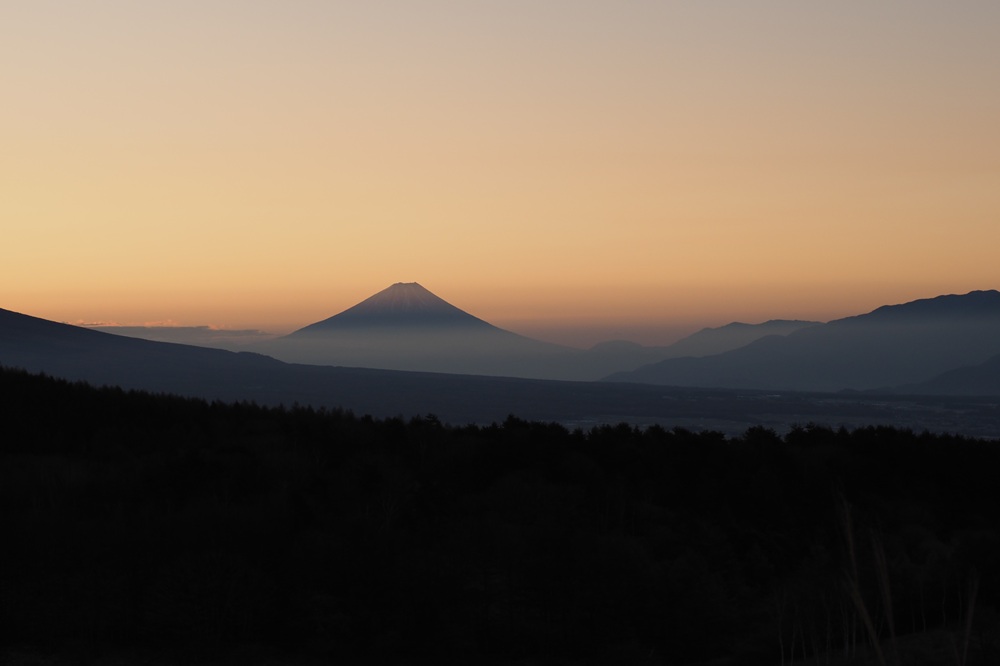 早朝の富士山